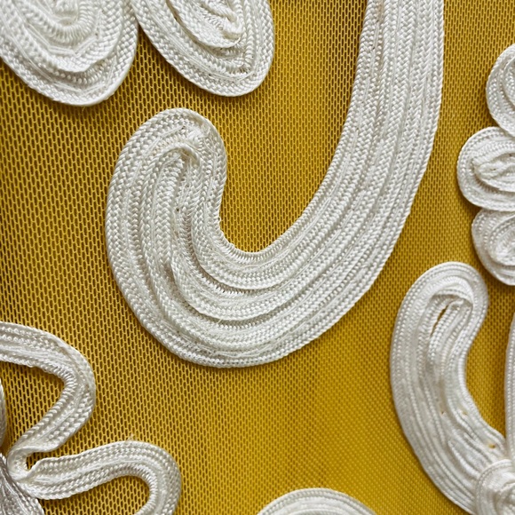 Sundance Cameo Dress in Golden L - Picture 6 of 9